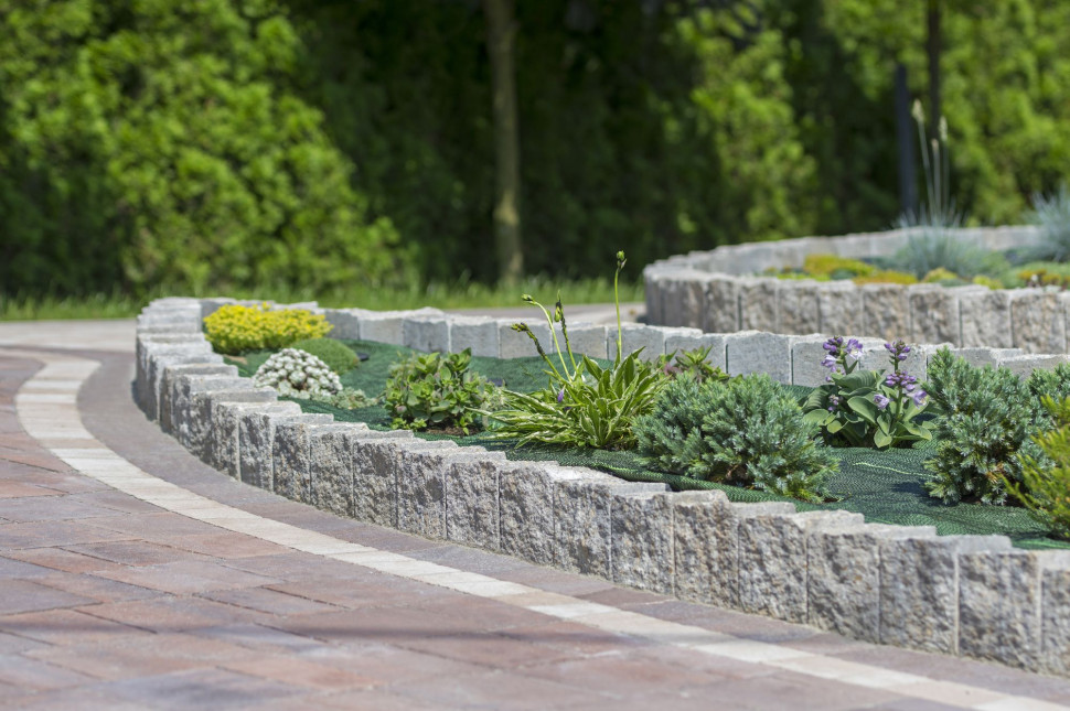 Palisady ogrodowe z oferty firmy JONIEC®