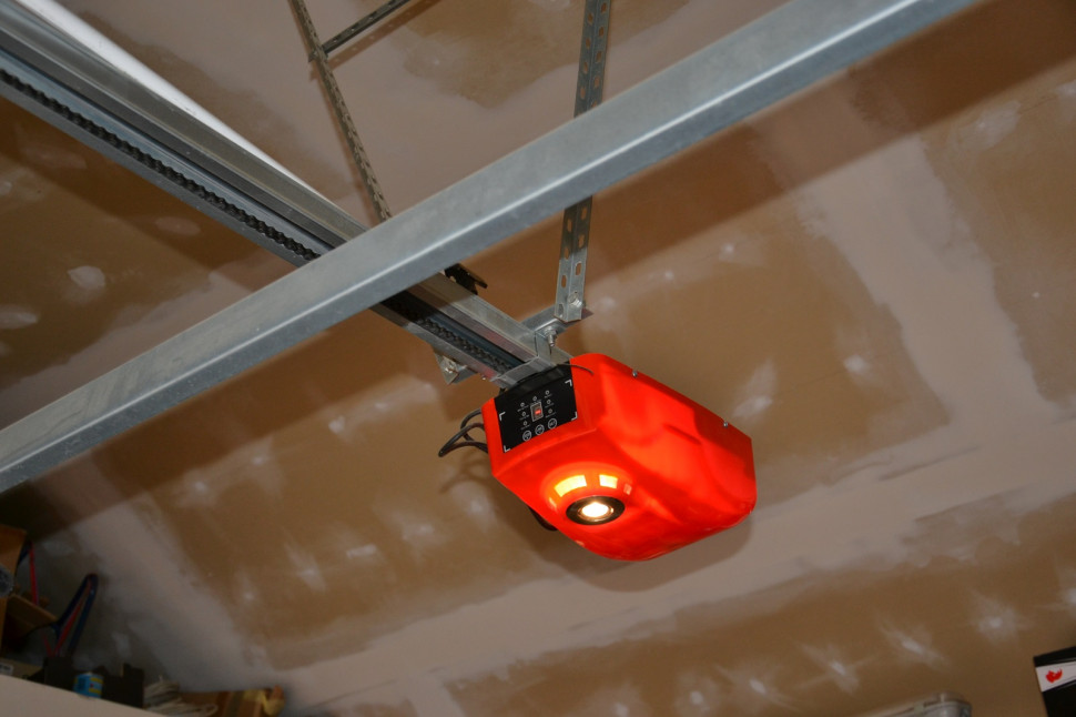 Napęd do bramy garażowej