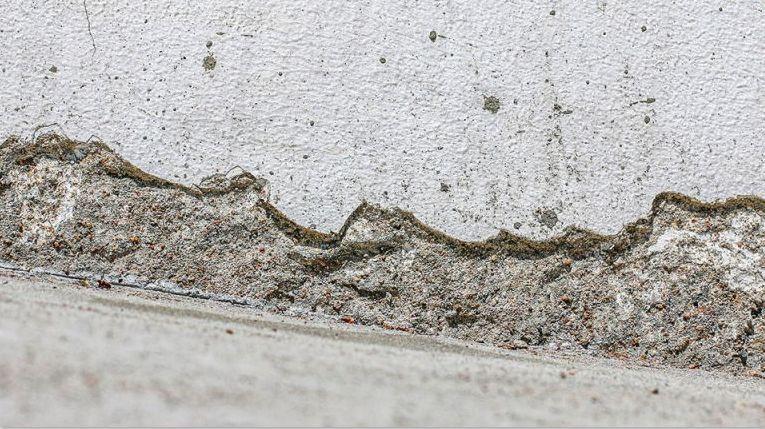 Uszkodzenia na skutek cyklicznego zamarzania i rozmarzania