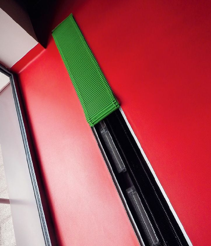 Grzejnik kanałowy z podestem zwijanym (zielonym)