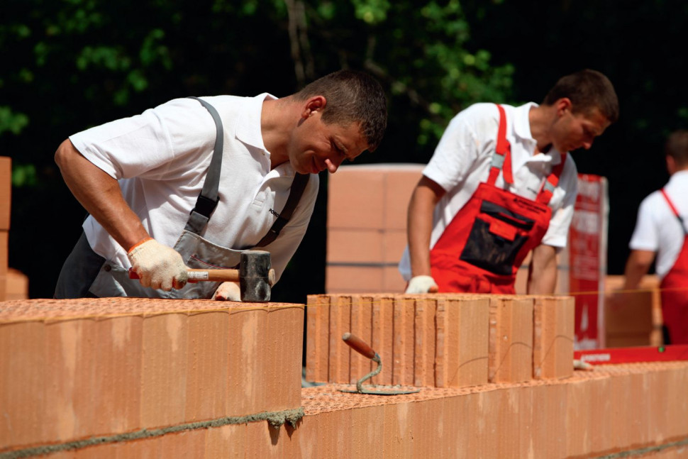 Wznoszenie ścian z ceramiki