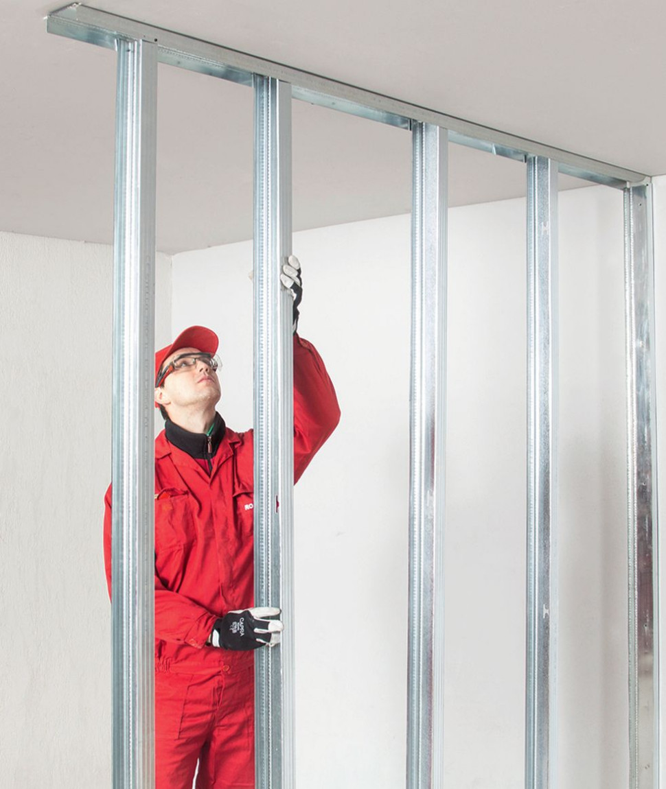 Montaż stelaża stalowego do podłogi, ścian i sufitu