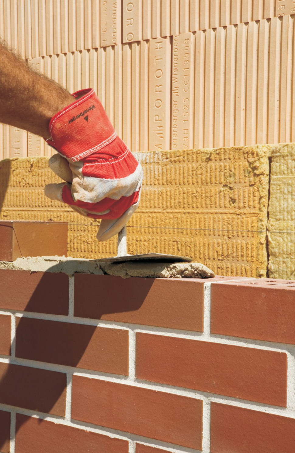 Ściana zewnętrzna o najlepszych parametrach akustycznych - trójwarstwowa z ciężką warstwą elewacyjną