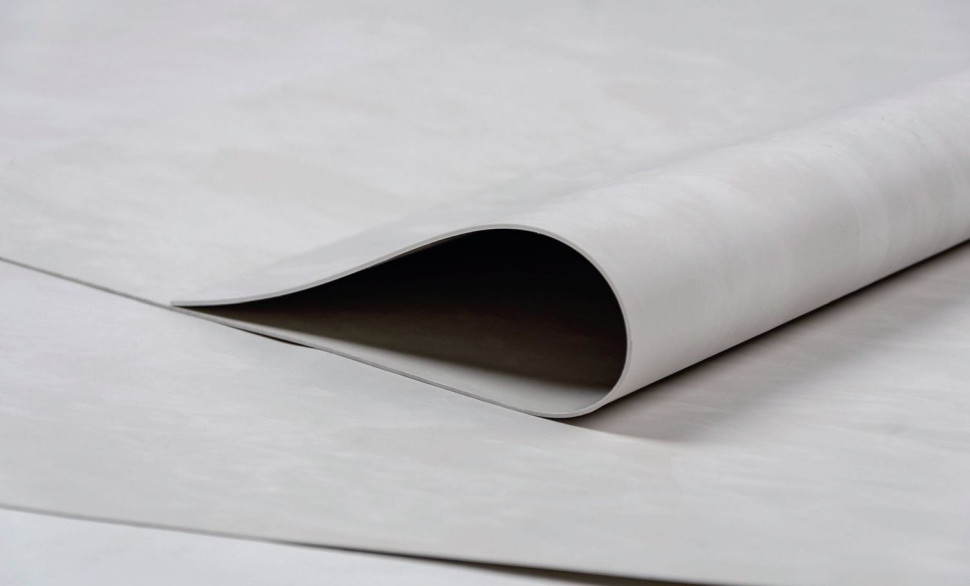 Cienka (1-5 mm), elastyczna bariera akustyczna na bazie winylu i kauczuku, do oklejania istniejących ścianek działowych