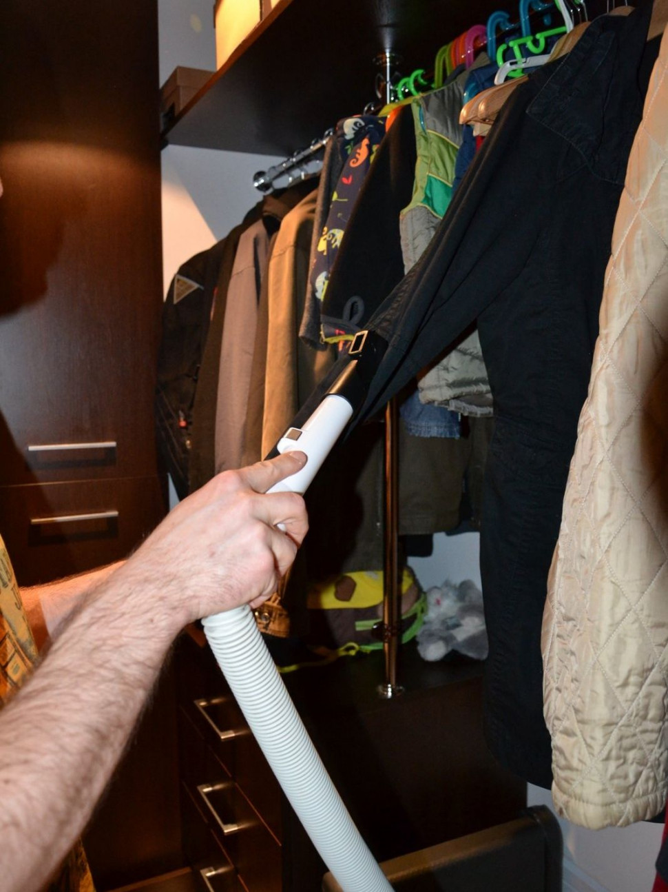 Końcówka do odkurzacza służąca do czyszczenia ubrań