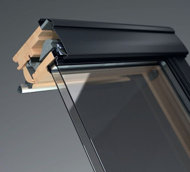 Okna dachowe: ramy drewniano-aluminiowe