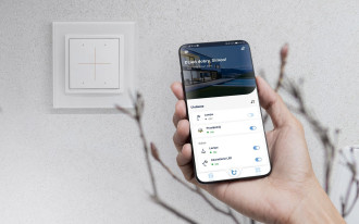 Simon 54 GO - osprzęt sterowany smartfonem 