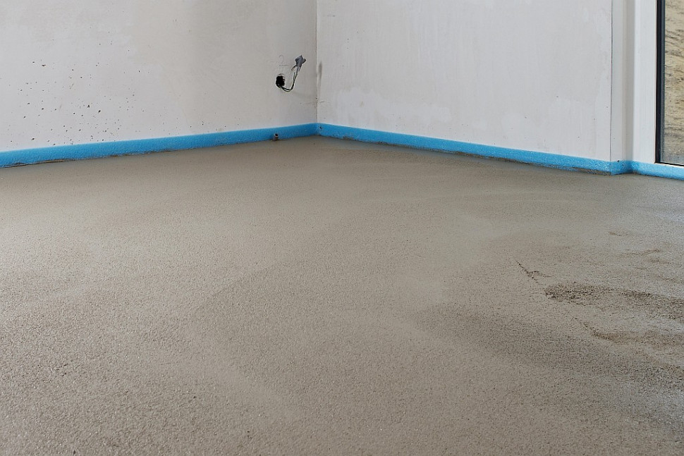 Podkład Baumit Rapido 4 ułożony na posadzce