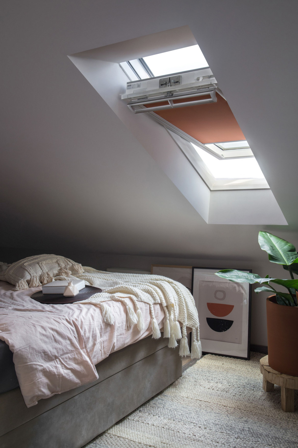 Roleta zaciemniająca VELUX DKL
