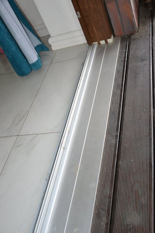 Bezprogowe przejście z kuchni na taras