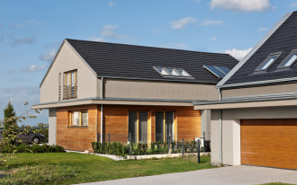 Dachówka płaska - uniwersalne rozwiązanie na każdy rodzaj dachu