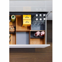 Kwadratowa skrzynka z uchwytami 236x236x120 mm