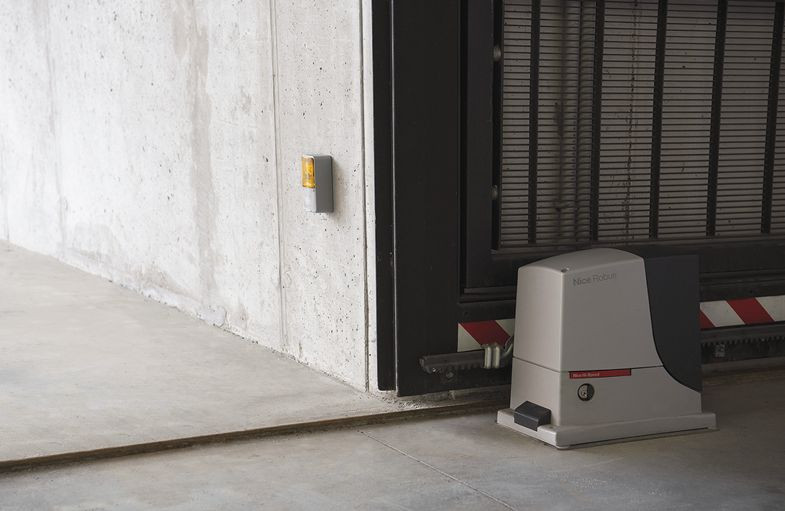 Zestaw do bram przesuwnych do 500 kg ROBUS500 HI SPEED