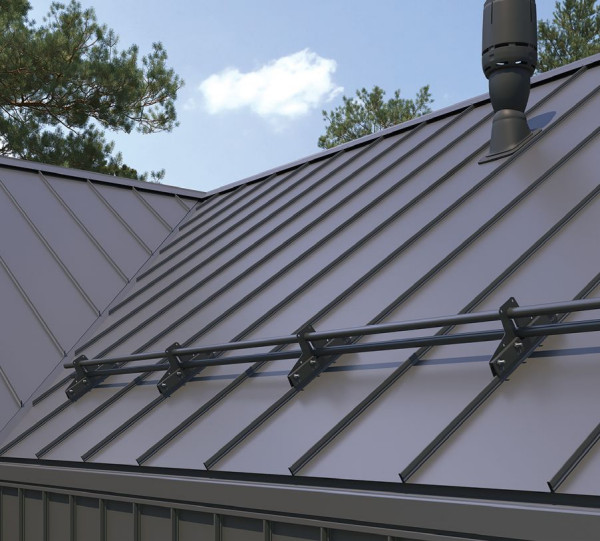 Pokrycie z blachy mocowanej na rąbek stojący