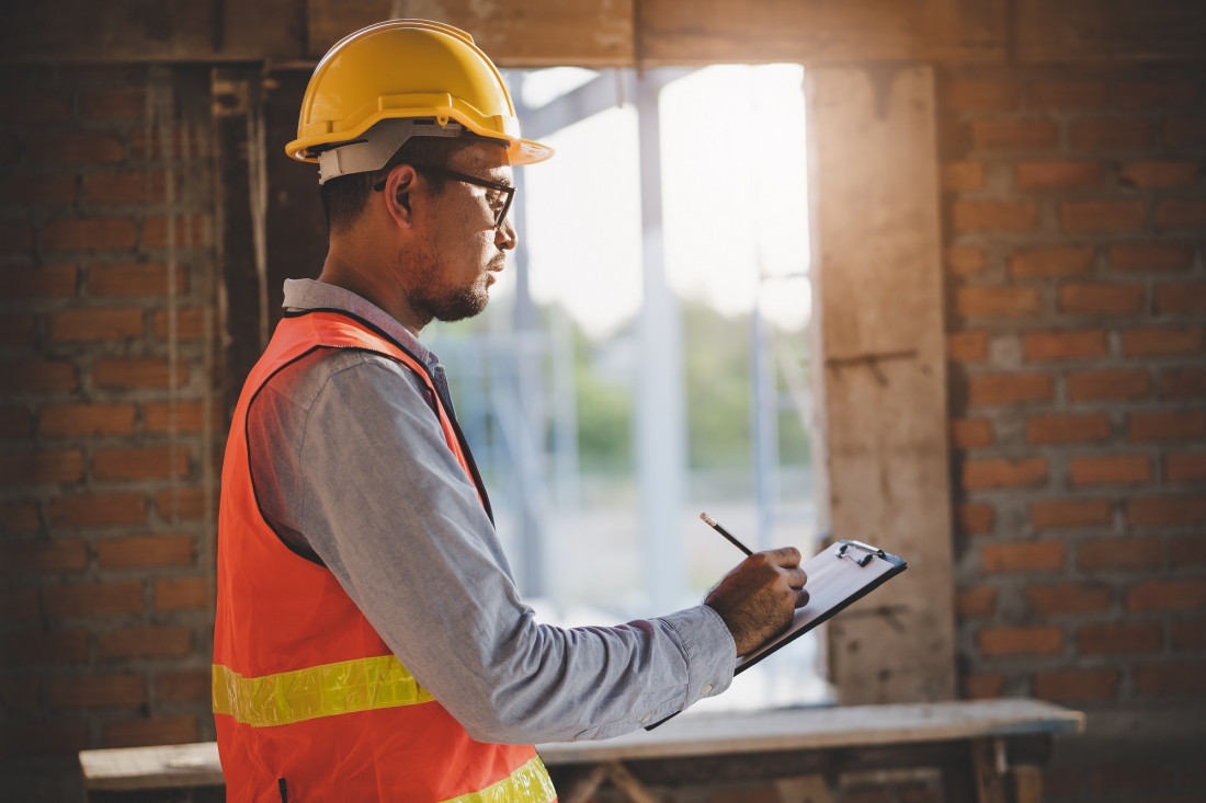 Inspektor nadzoru budowlanego - co może skontrolować, jakie ma prawa?