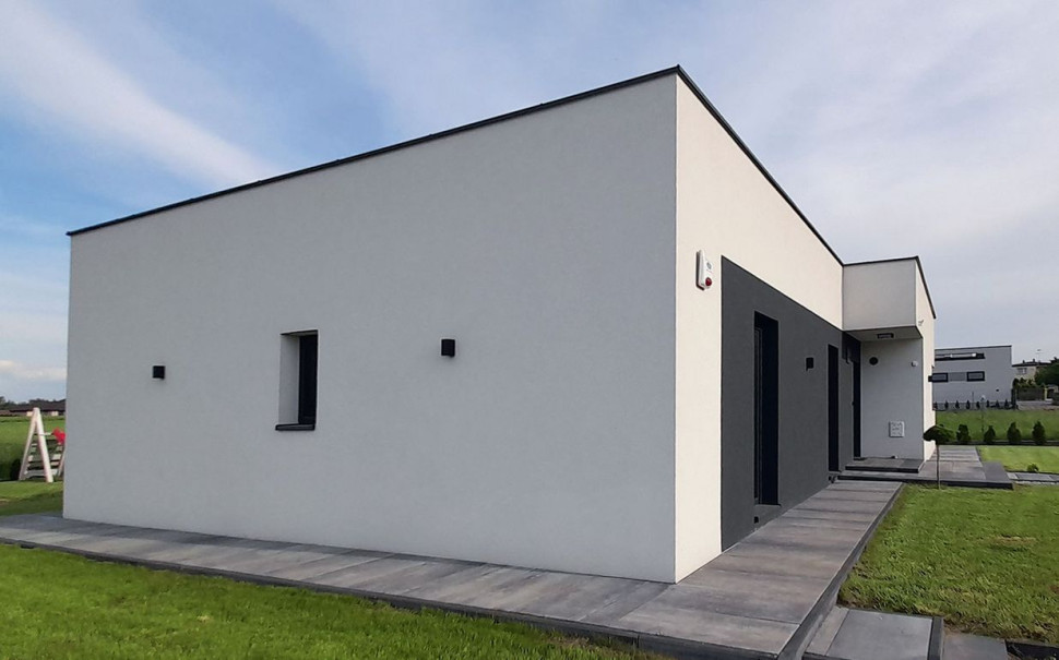 Ściana północna, przylegająca do sypialni