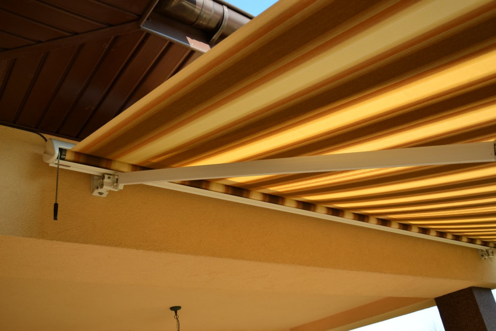 Markiza sterowana elektrycznie, ale bez czujnika wiatru