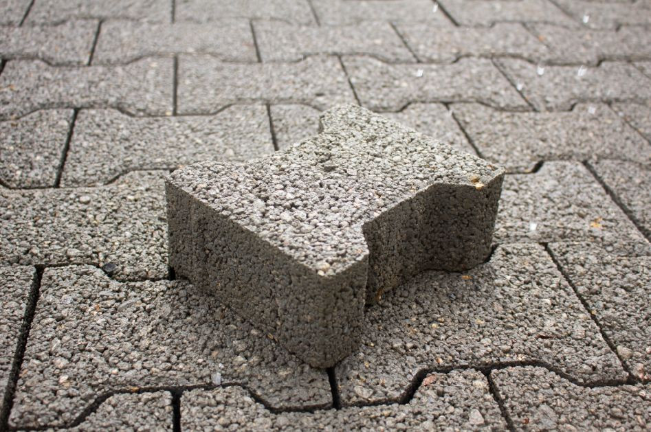 Domino Hydro ma przepuszczalność na poziomie powyżej 4000 litrów/1 h/1 m2