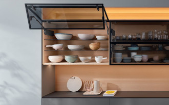 Podnośnik AVENTOS HF - szafka stoi przed tobą otworem