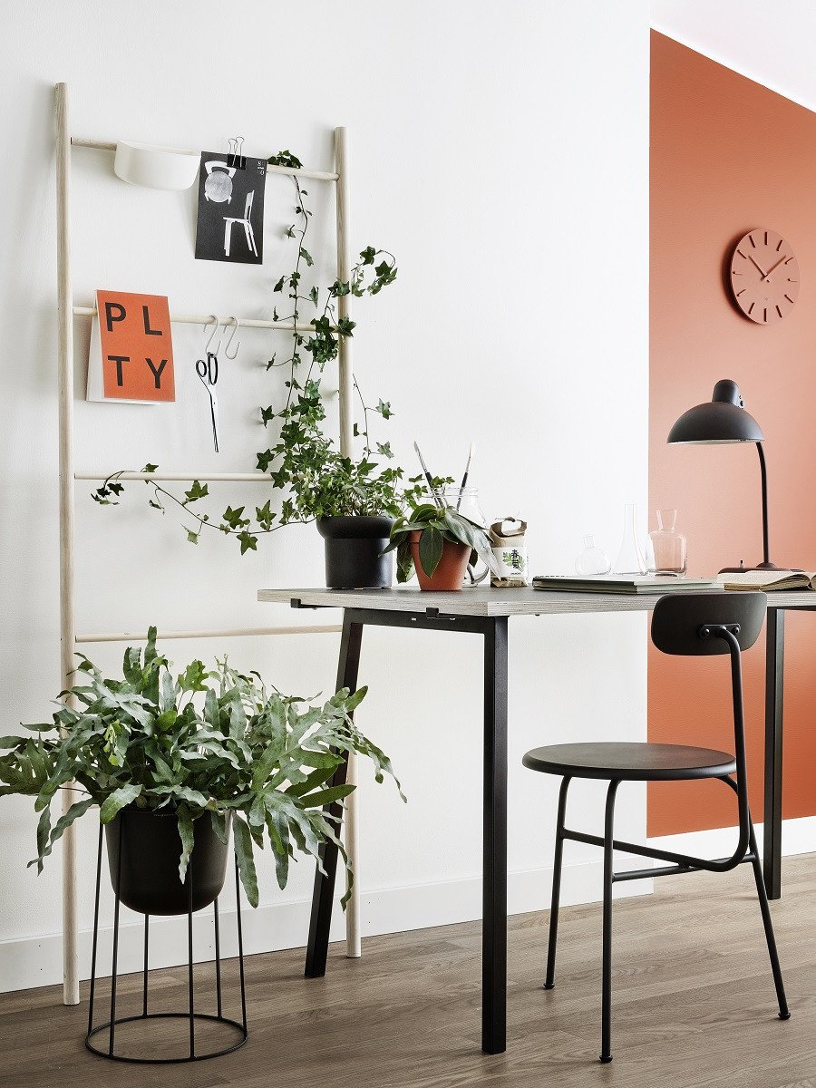 Tikkurila Optiva Matt 5, kolory F390 Horseradish, M316 Tomato