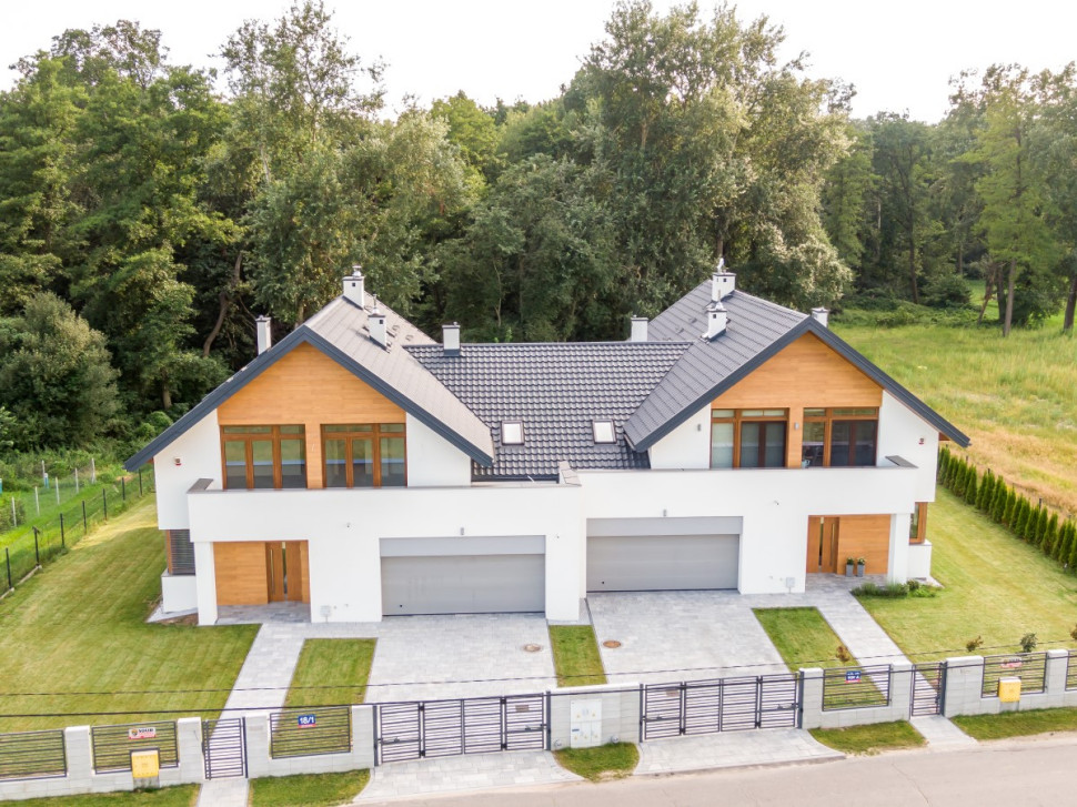 Dom w zabudowie bliźniaczej – co warto o nim wiedzieć. fot. Krispol