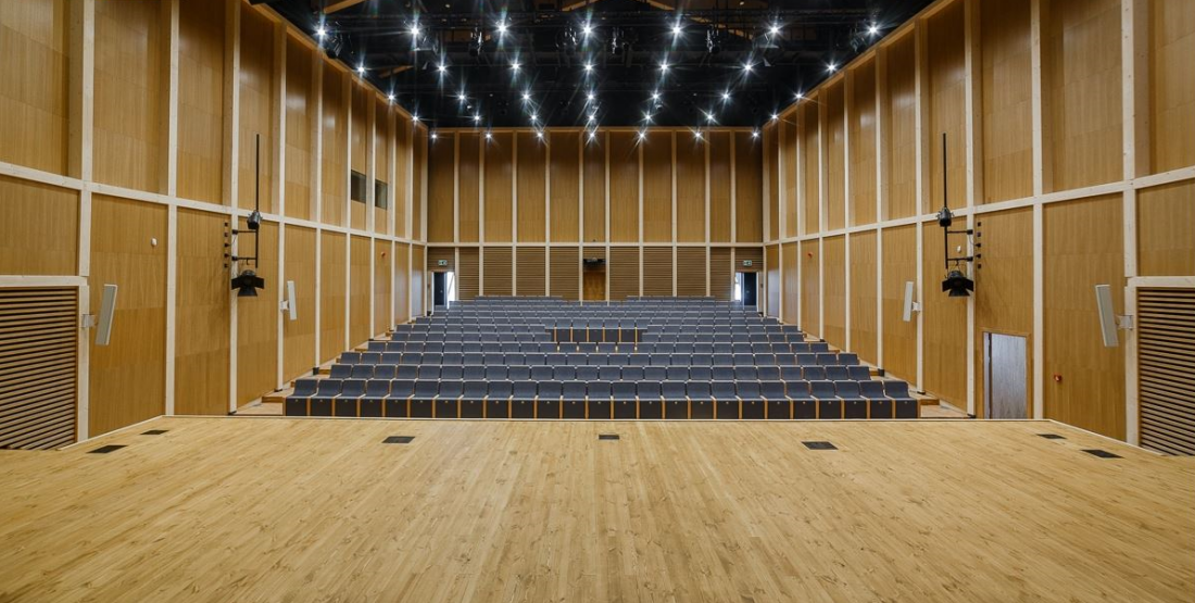 Sala koncertowa Zespołu Szkół Muzycznych w Tarnowie z tytułem Budowli Roku 2020