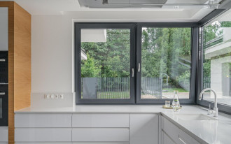 Jakie okno narożne wybrać do kuchni?