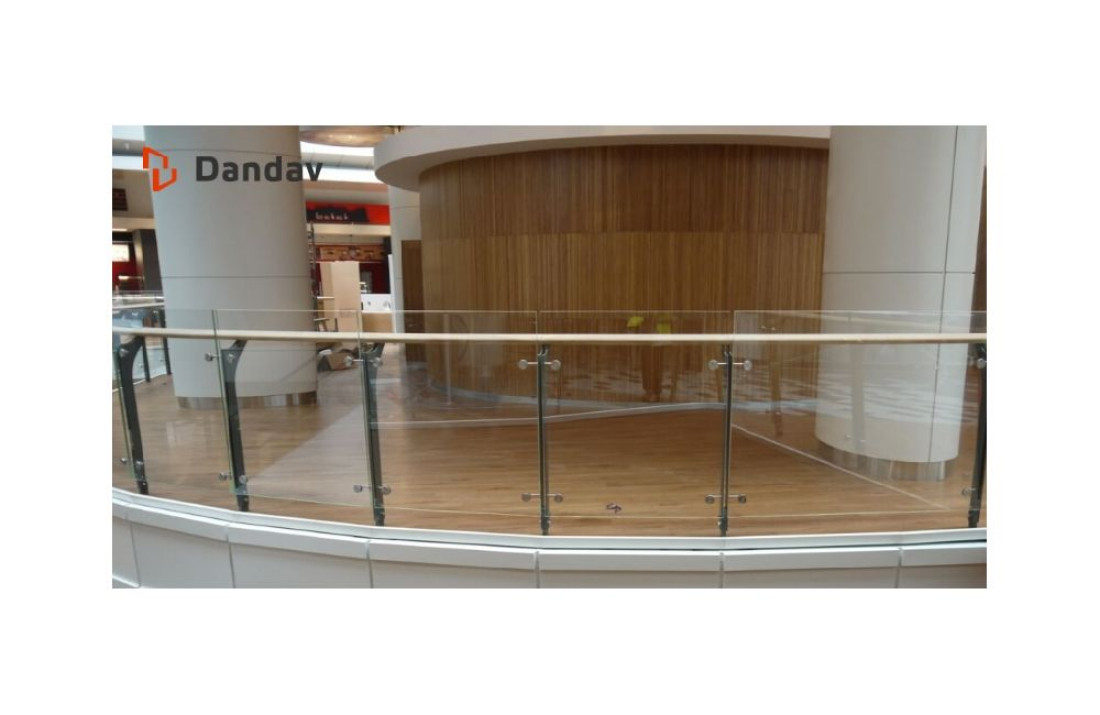 Innowacyjne balustrady szklane od DanDav