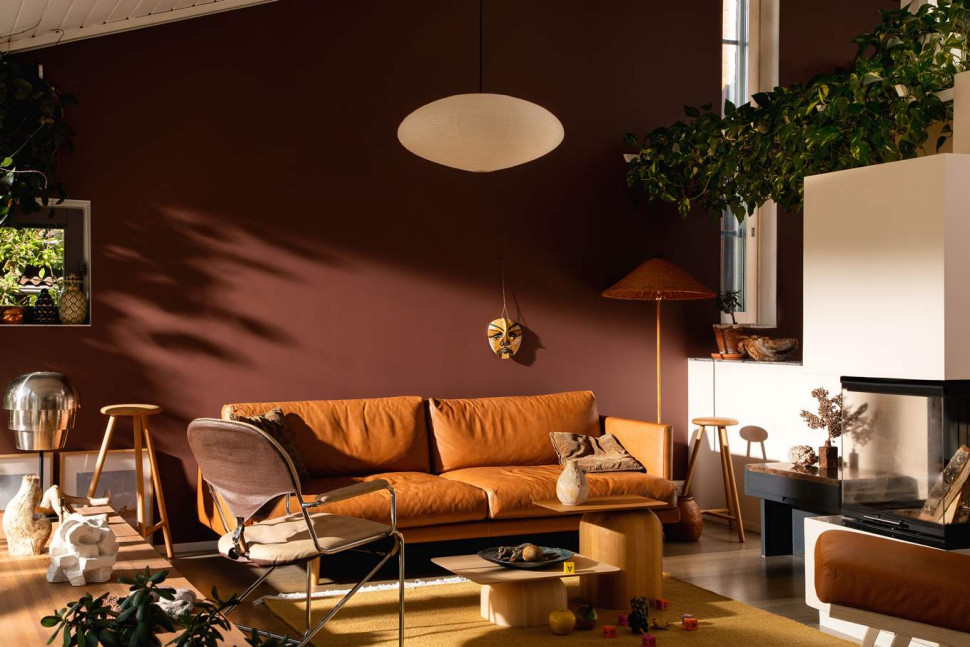 Kolor roku Tikkurila 2022 - Spokojny, aksamitny brąz z nutą chłodnej czerwieni - L478 Kestrel