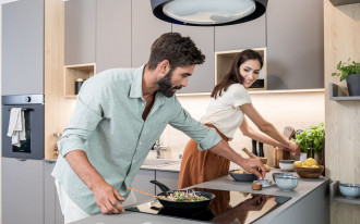 Jak urządzić kuchnię, łącząc popularne trendy?