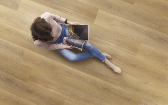 Piękna i praktyczna - podłoga z paneli winylowych z rdzeniem mineralnym