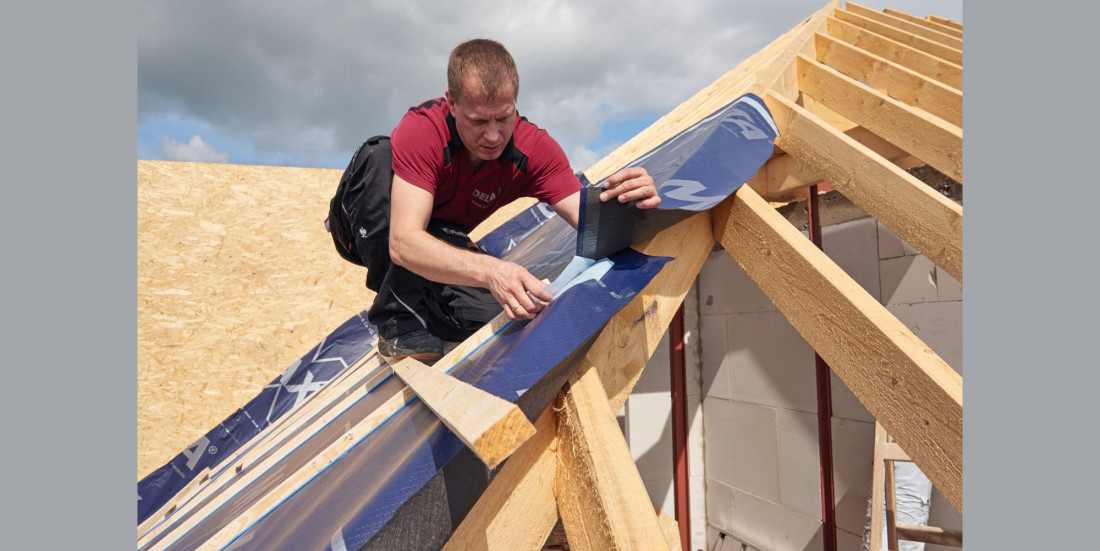 Jak zapewnić wysoką wiatroszczelność i wentylację dachu, a jednocześnie redukować koszty?