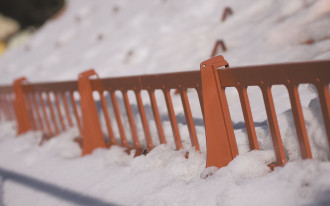 Jakie akcesoria CREATON zamontować na dachu, aby zapewnić skuteczną ochronę przeciwśnieżną?