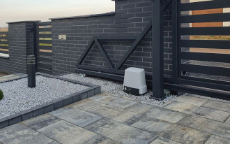 Napęd serii BH30/604/HS w wersji HIGH SPEED do bram przesuwnych