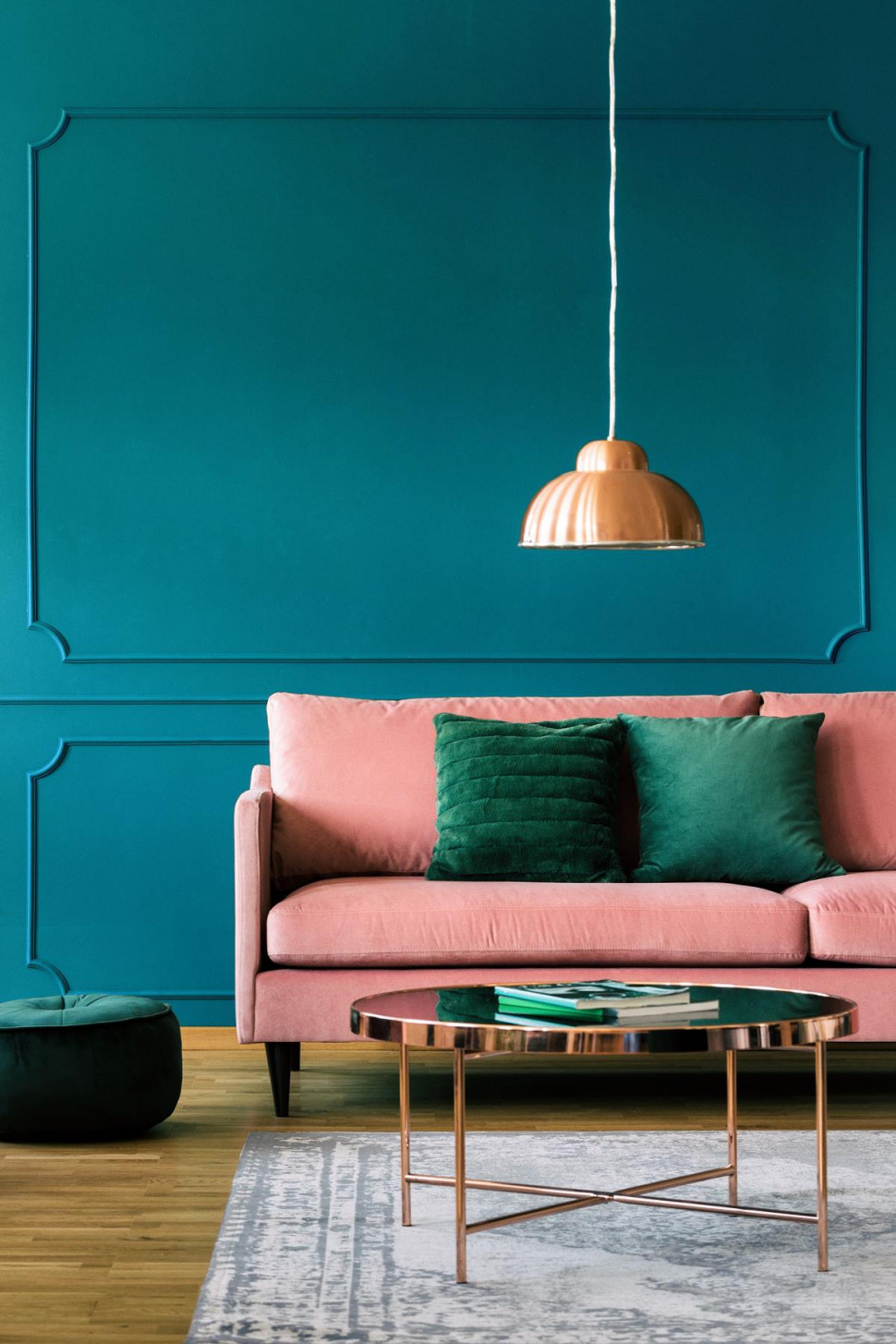 Ściany w ciemnej, szmaragdowej tonacji Cleopatra z palety Beckers Designer Colour 