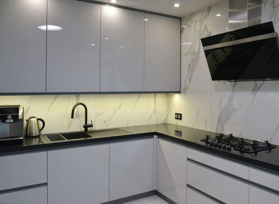 Nowoczesny wystrój i sprzęt podwyższyły funkcjonalność kuchni