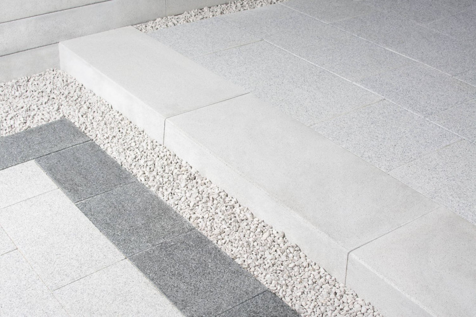 Fot. Semmelrock, stopień Livello Uni, kolor silexo