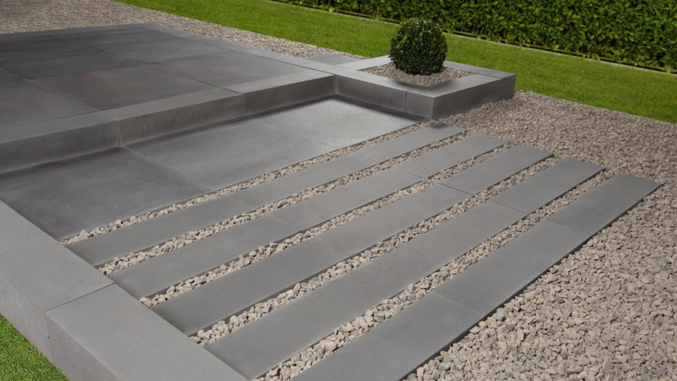 Fot. Semmelrock, stopnie Sottile, kolor carbo