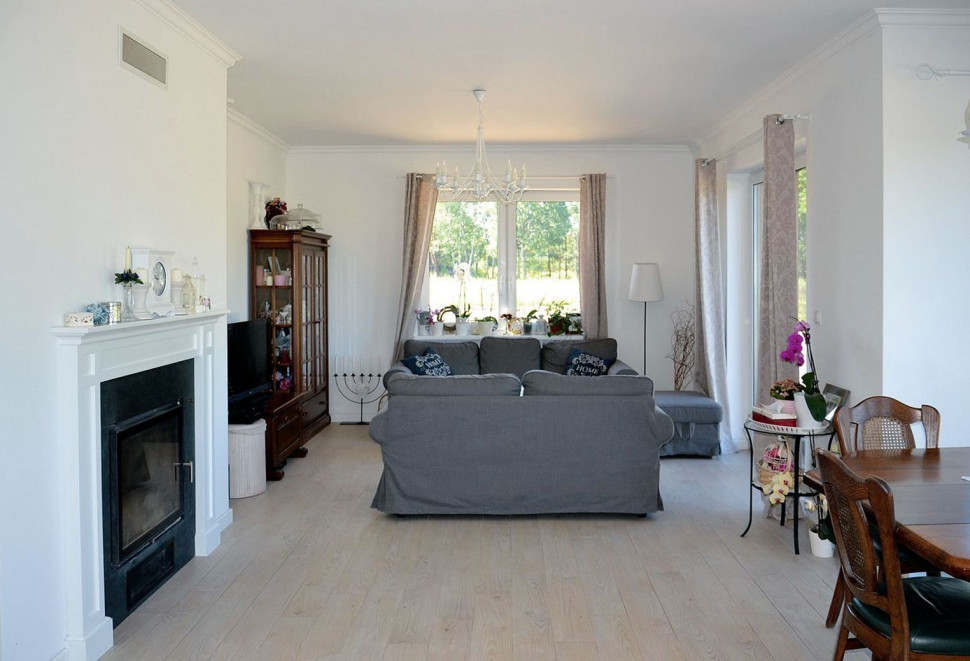 Salon i jadalnia zajmują razem pow. 31 m2