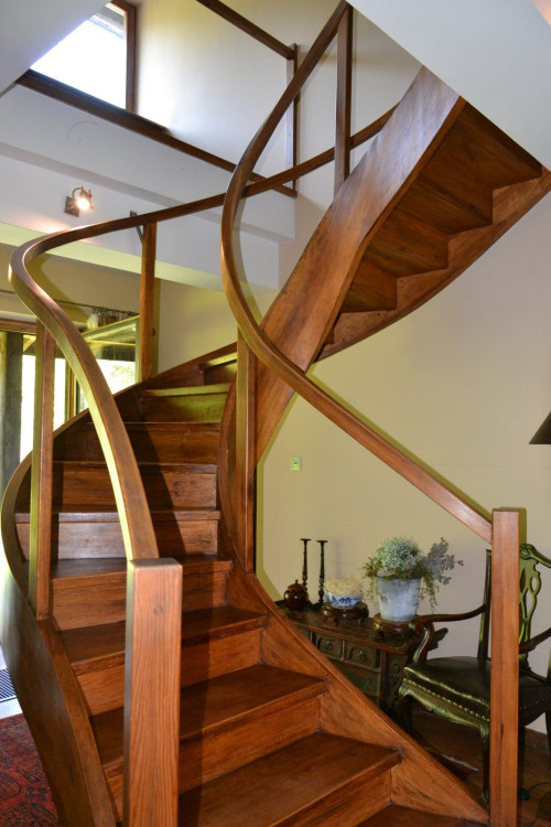 Zaletą schodów jest zachowanie wszelkich wymiarów rzutujących na funkcjonalność i bezpieczeństwo