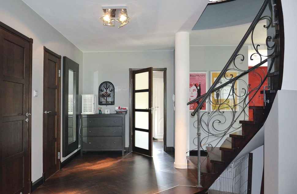 Okrągła klatka schodowa