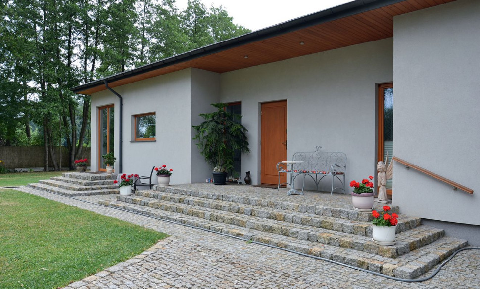 Główne wejście do domu