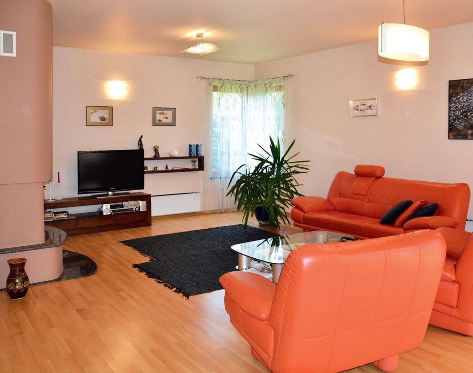 Zintegrowana przestrzeń dzienna ma łącznie powierzchnię 120 m2