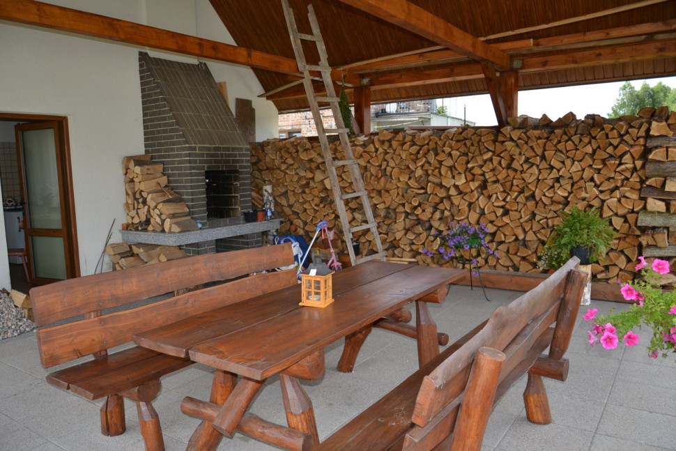 Nawet w grillowni niezaimpregnowana nawierzchnia jest czysta