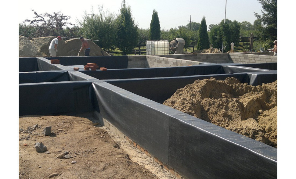 Folia do hydroizolacji fundamentu