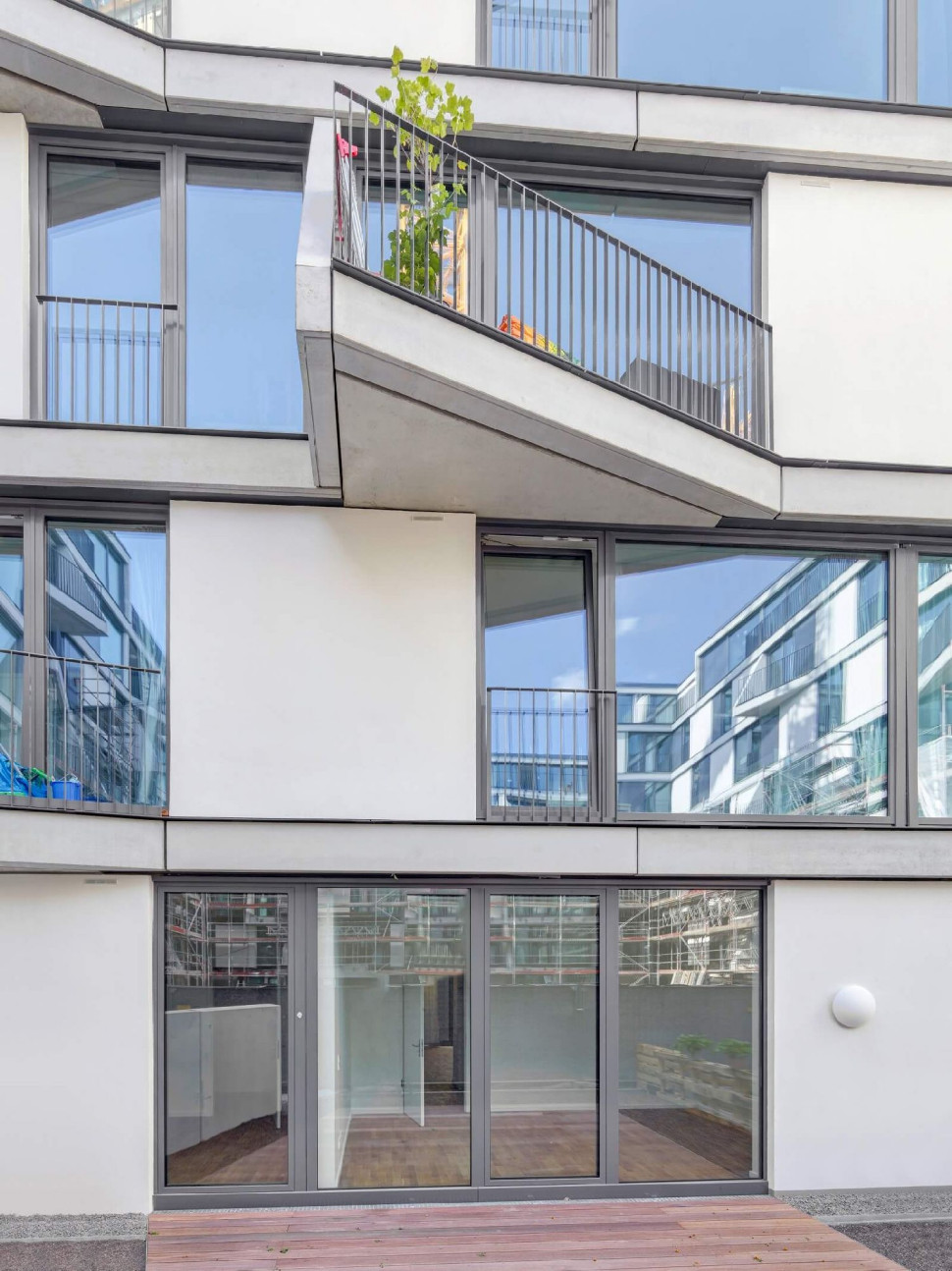 Budynek ze stolarką AWILUX aMore