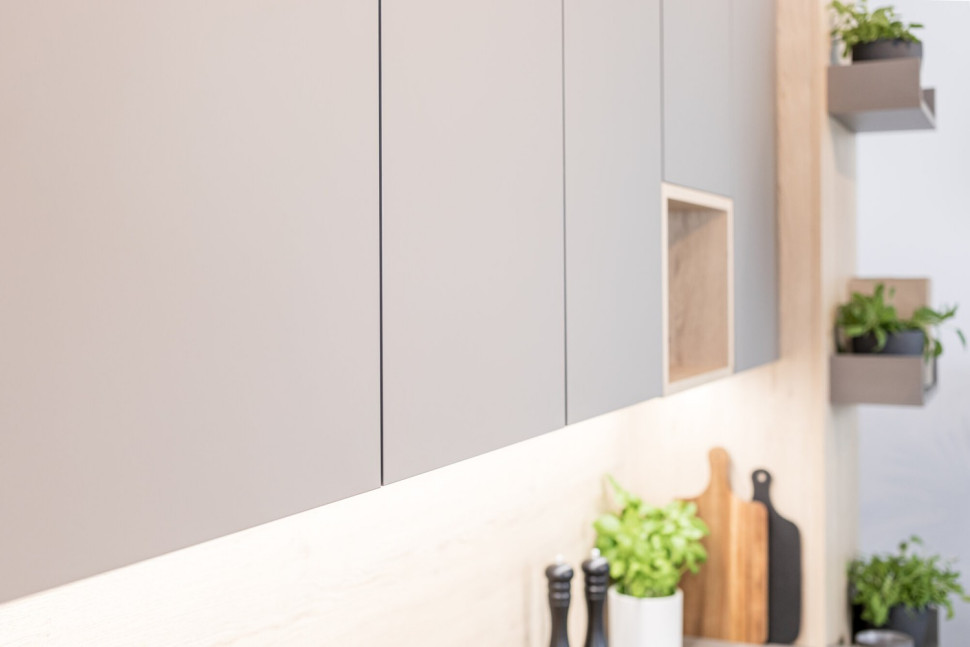 Kuchnia z frontami RAUVISIO brilliant noble matt (fot. REHAU)