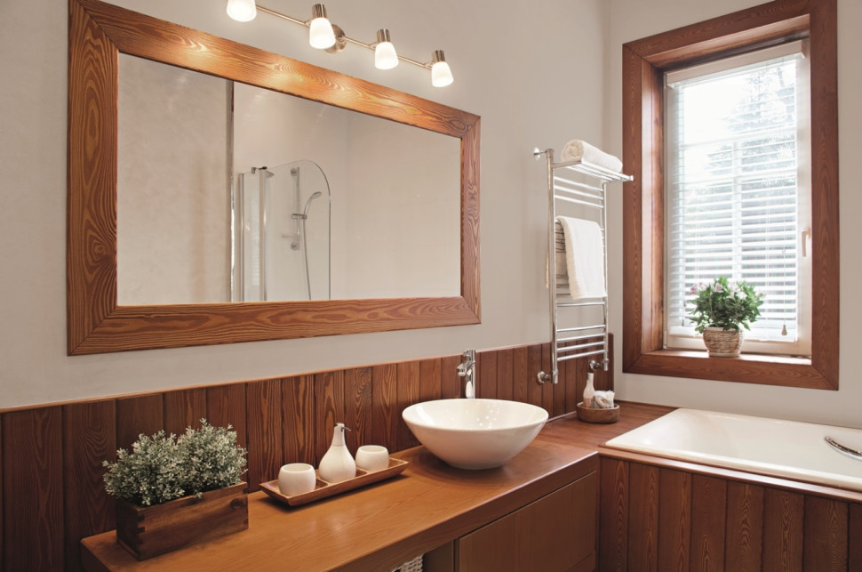 Delikatny beż Tikkurila X420 Maiden na ścianie 