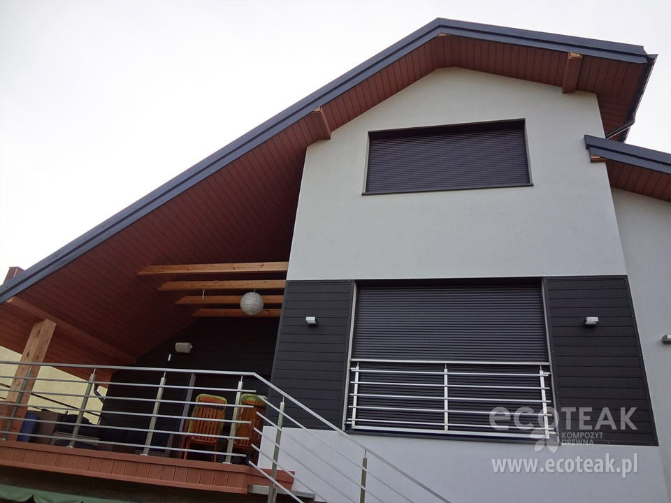 Dom z szarą elewacją