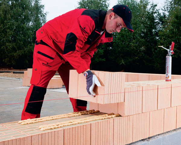 Wznoszenie ścian z ceramiki